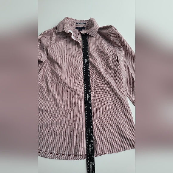 Lands' End 100% Cotton EUC No Iron Supima burgundy Red stripe Blouse size 4 - Picture 3 of 12